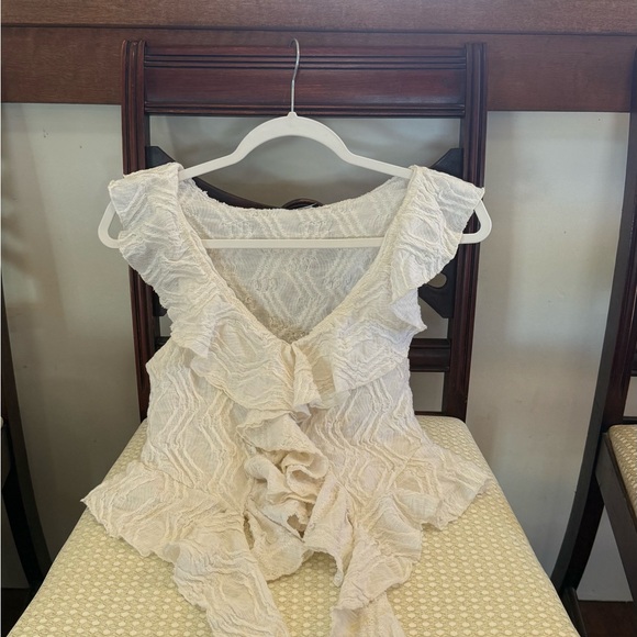 Zara Cream Ruffled Blouse - Picture 2 of 3